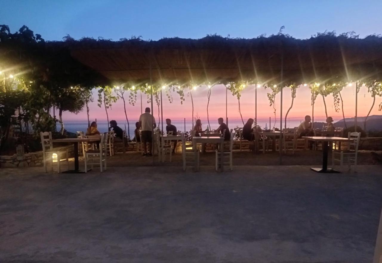 Elea Guesthouse Himare Eksteriør bilde