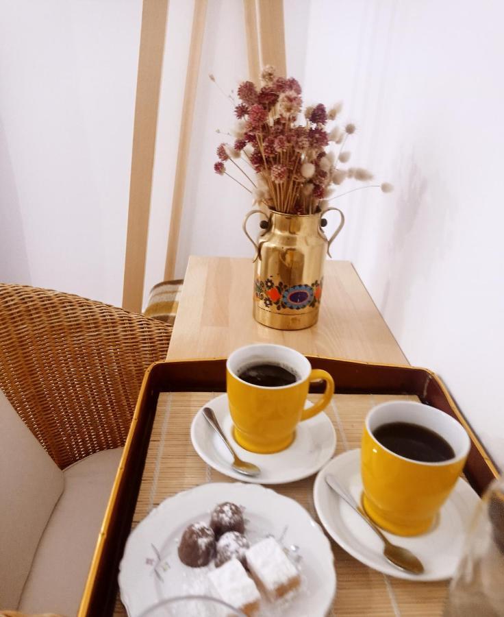 Elea Guesthouse Himare Eksteriør bilde
