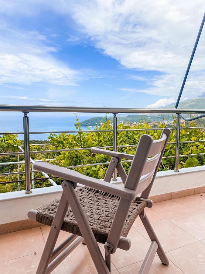 Elea Guesthouse Himare Eksteriør bilde