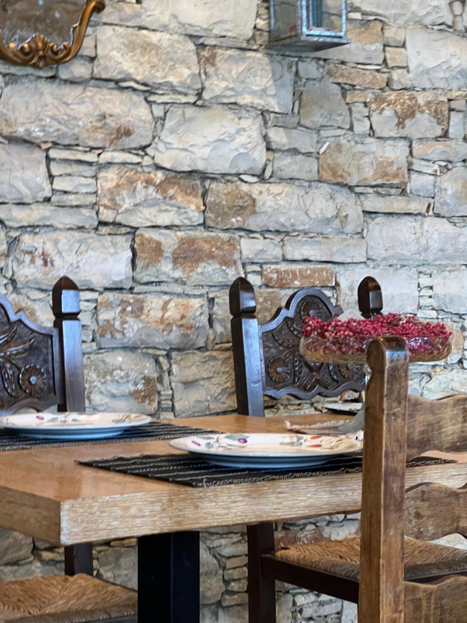 Elea Guesthouse Himare Eksteriør bilde