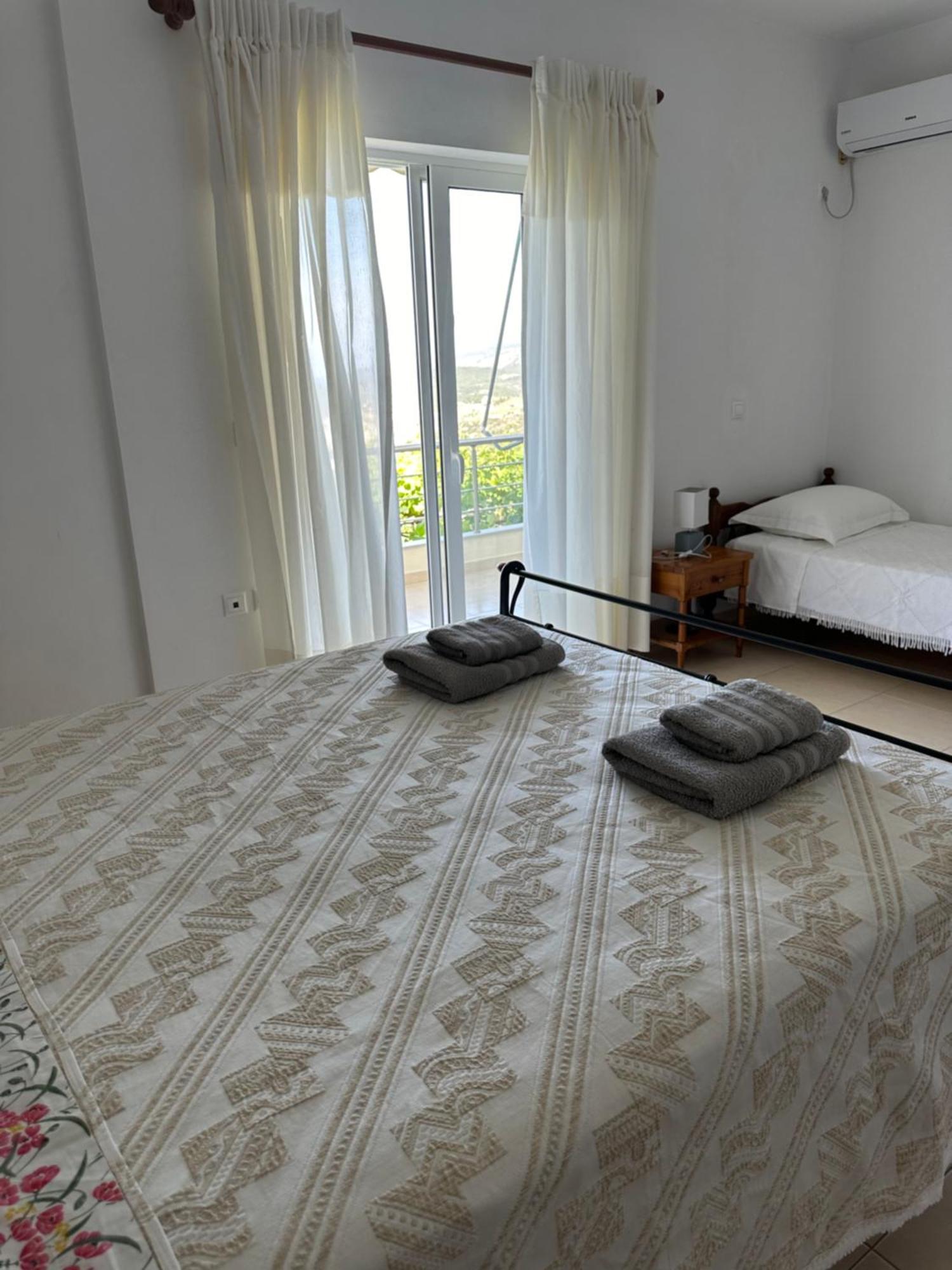 Elea Guesthouse Himare Eksteriør bilde
